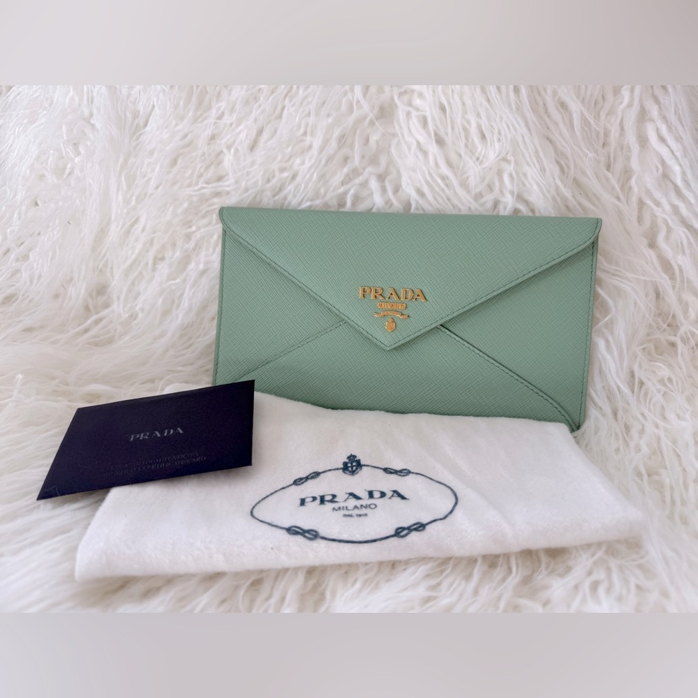 PRADA Saffiano Cuir Envelope Wallet in Laguna Green BRAND NEW